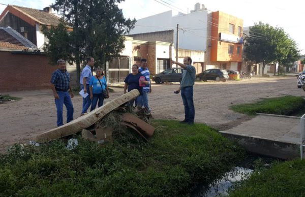 Bolatti recorrió Villa Asunción y se comprometió a mejorar iluminación, limpieza y erradicar minibasurales 1