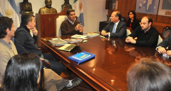 Capitanich y el BID analizaron programas de cooperación