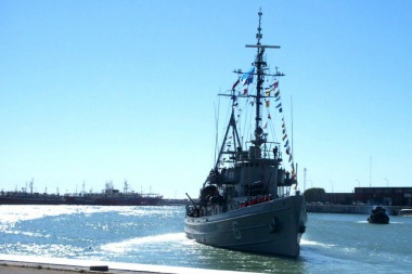 Siguen buscando a los tripulantes del pesquero hundido en Mar del Plata