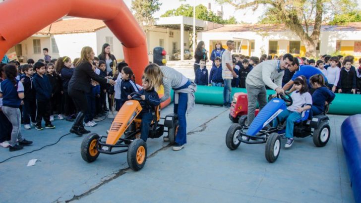 Gustavo Martínez puso en marcha jornadas de educación vial en las escuelas