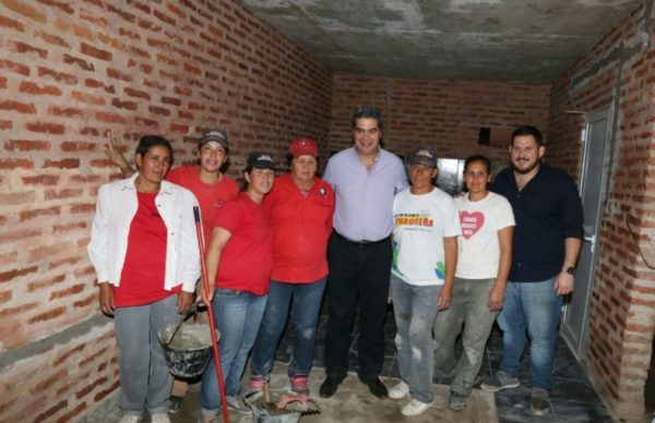 Avanza  el desarrollo de una plaza pública en el Barrio Emerenciano 1