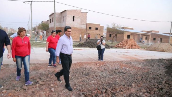 Avanza  el desarrollo de una plaza pública en el Barrio Emerenciano