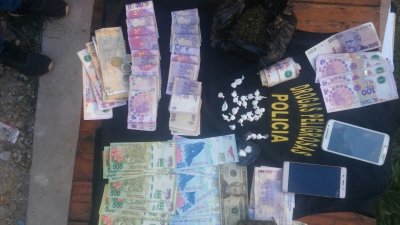 En allanamiento, secuestran cocaína, marihuana y más de $30.000