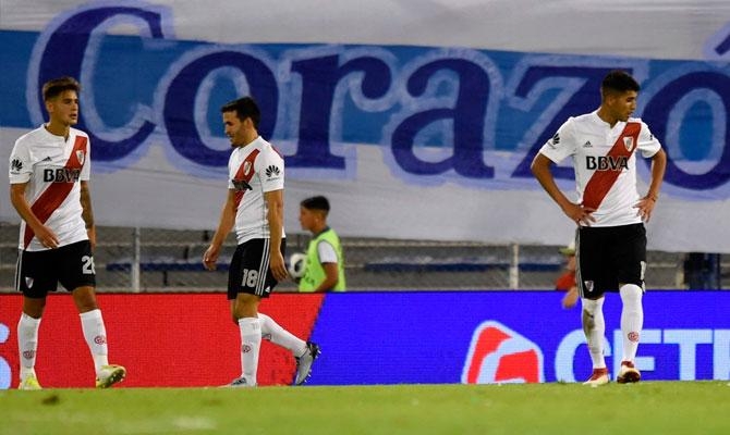 Ante Vélez, River mostró errores, perdió y acrecentó su mala racha