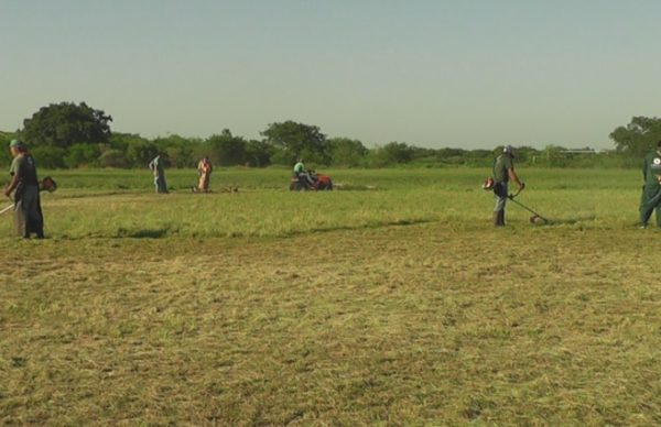 Concejo: el Equipo Hábitat puso en condiciones las canchas del predio del Ejército 1