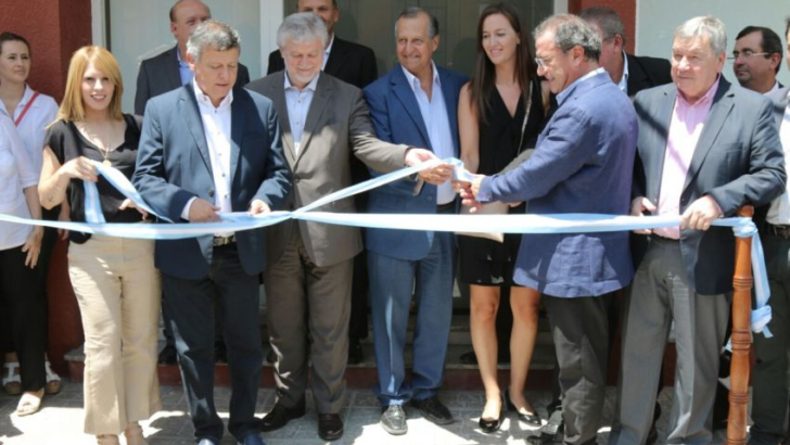 Peppo inauguró la Delegación Consular húngaro en Villa Ángela