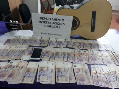 Secuestraron $27.000 en dos allanamientos por un robo