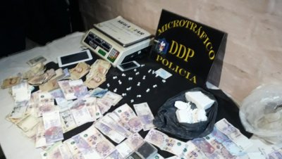 Secuestraron medio kilo de cocaína y más de 30 mil pesos