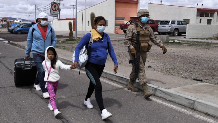 Decretaron el Estado de Excepción en el norte de Chile debido a la crisis migratoria