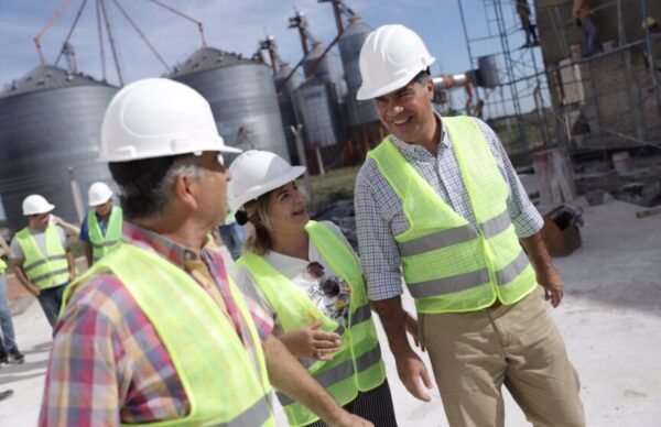 Capitanich, destacó el avance de los trabajos del puerto Las Palmas 4