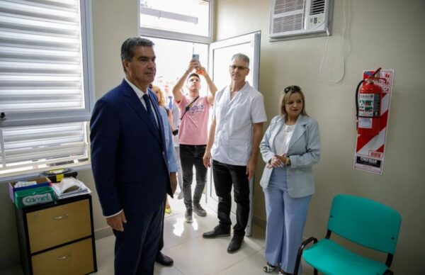 Ciervo Petiso: Capitanich inauguró la refacción del Centro de Atención Primaria de la Salud “Torcuato With” 2