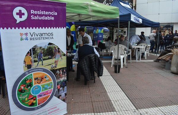 En la peatonal, Resistencia y la Fundacion OSDE realizaron controles de salud gratuitos 1