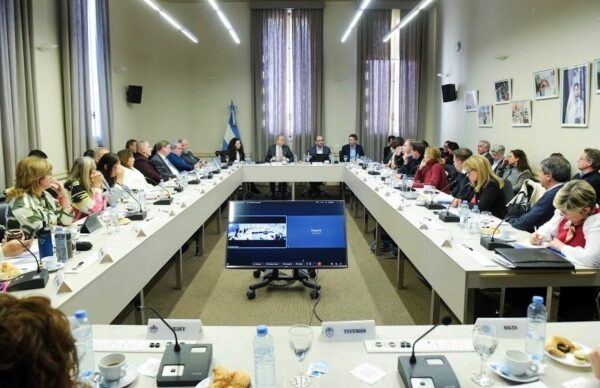 Consejo Federal de Educación: Sofía Naidenoff, participó de la 132° Asamblea