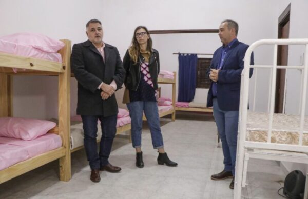 Botteri y Gómez recorrieron las instalaciones del nuevo parador nocturno de Resistencia 2