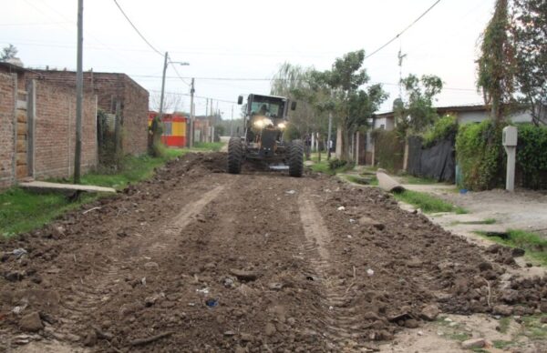 Barrio La Rubita: el municipio ejecuta perfilado y alteo de calles 4