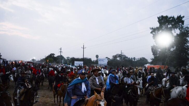 Cabalgata de la Fe: jinetes y peregrinos expresan su devoción a San Pantaleón