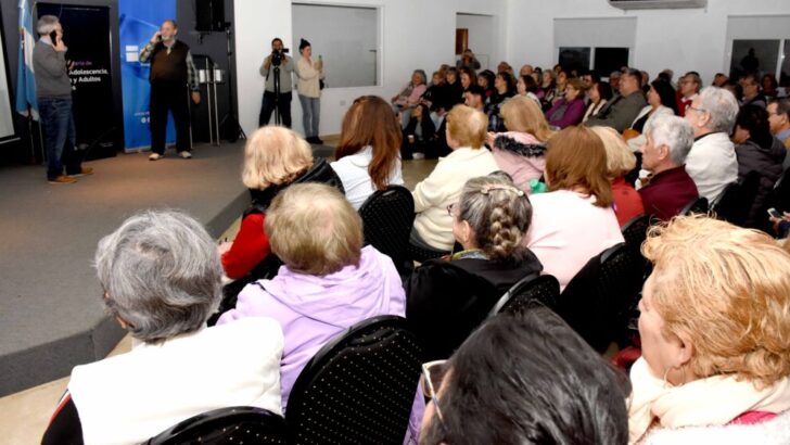 Comenzó el ciclo de educación financiera para adultos mayores