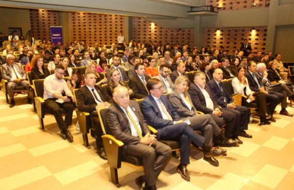 Leandro Zdero encabezó la apertura de la Jornada de Cooperación Internacional 3