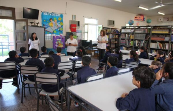 Fondo Bibliotecario Chaqueño: Educación abona la primera cuota